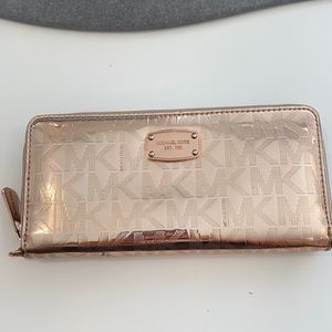 Rose gold Michael Kors wallet